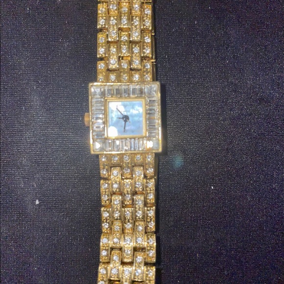 Gold Tone Diamond Encrusted Bling Watch - Picture 8 of 9
